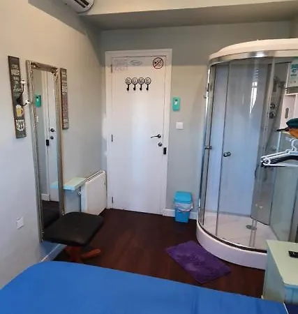 Cerca Del Centro Проживание в семье